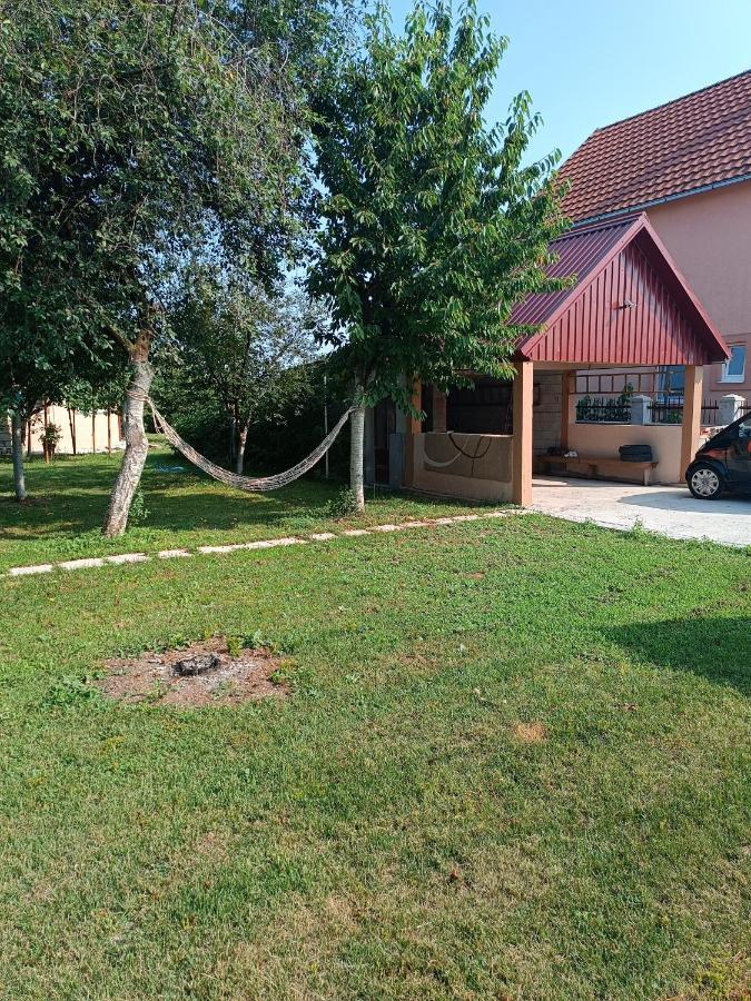 NikšićCalm Nestアパートメント エクステリア 写真